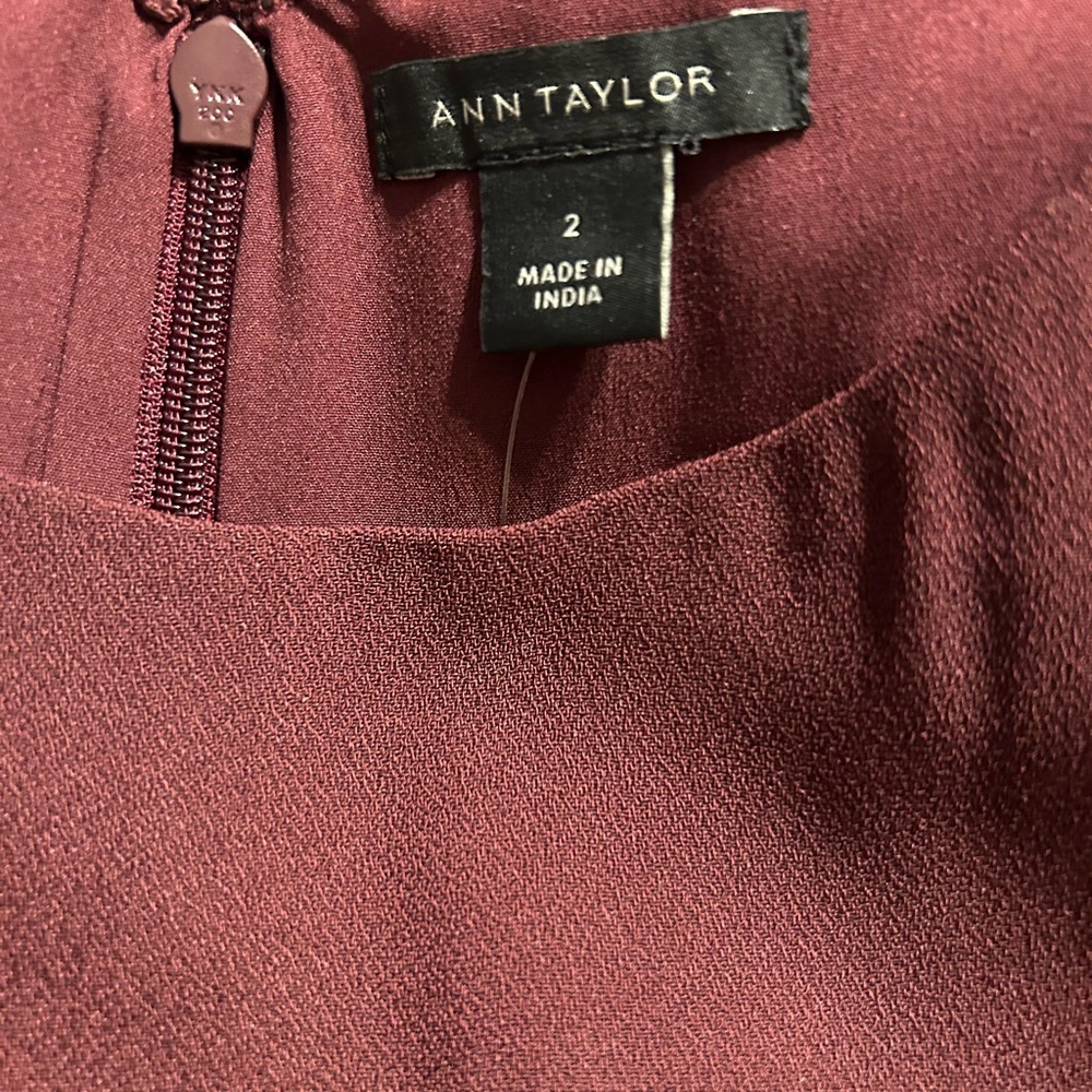 Ann Taylor Burgundy Dress 3/4 sleeves size 2 NWT - Picture 3 of 4